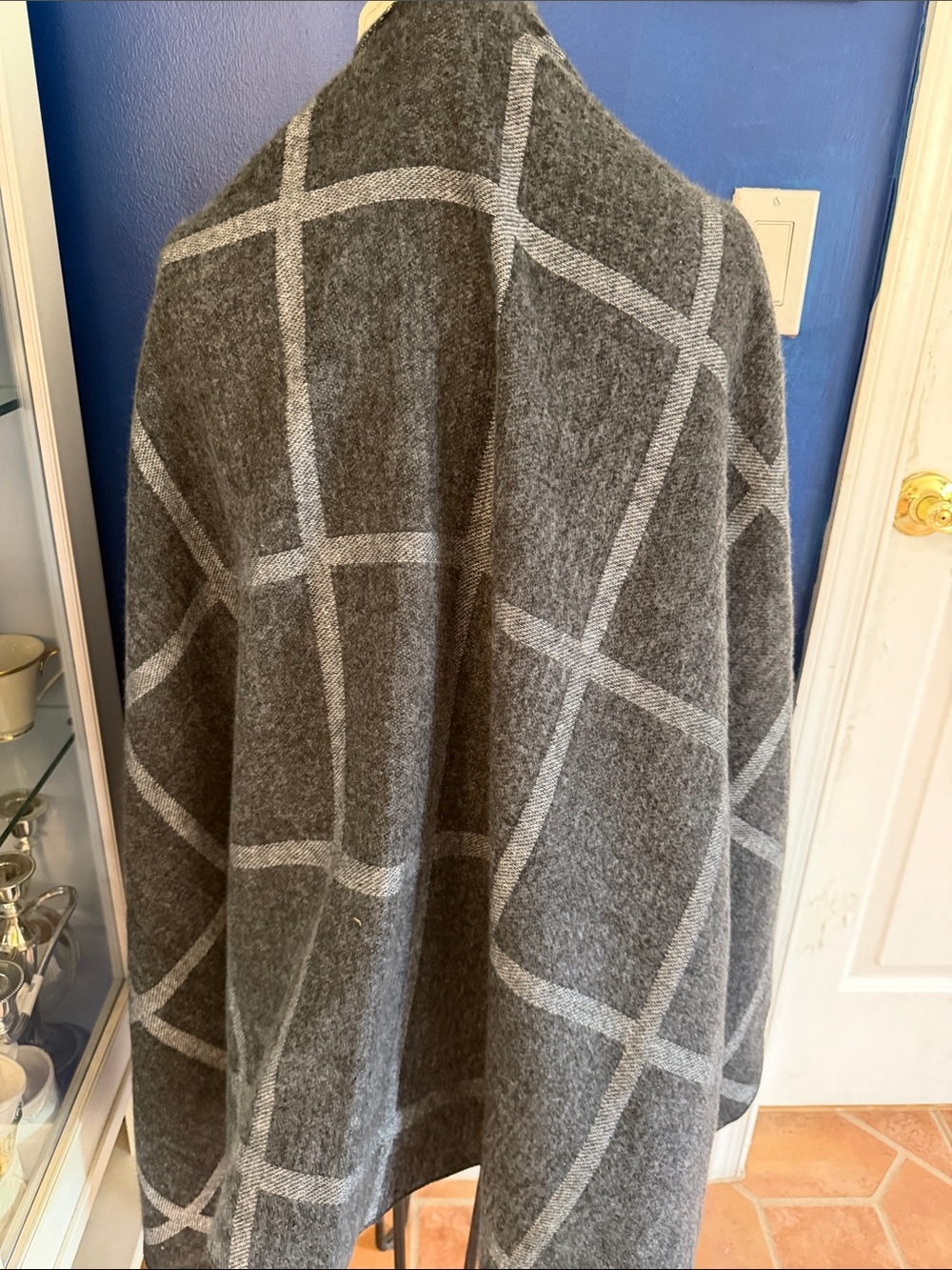 NWT RRC Redefined Gray Windowpane Open Front Wrap Polyester Cardigan/Shawl - Picture 5 of 5